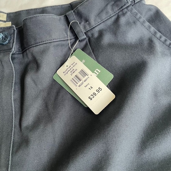L.L. Bean‎ Bayside Navy Original Fit  Wrinkle Free Womens Size 14 Shorts NWT - Picture 3 of 8